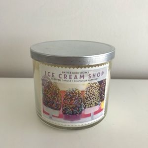 *RARE* BBW Ice Cream Shop candle 🍦